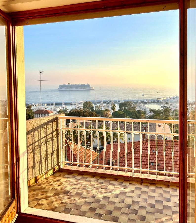 Special Home Vista Mare E Parcheggio Privato Sanremo Exterior photo